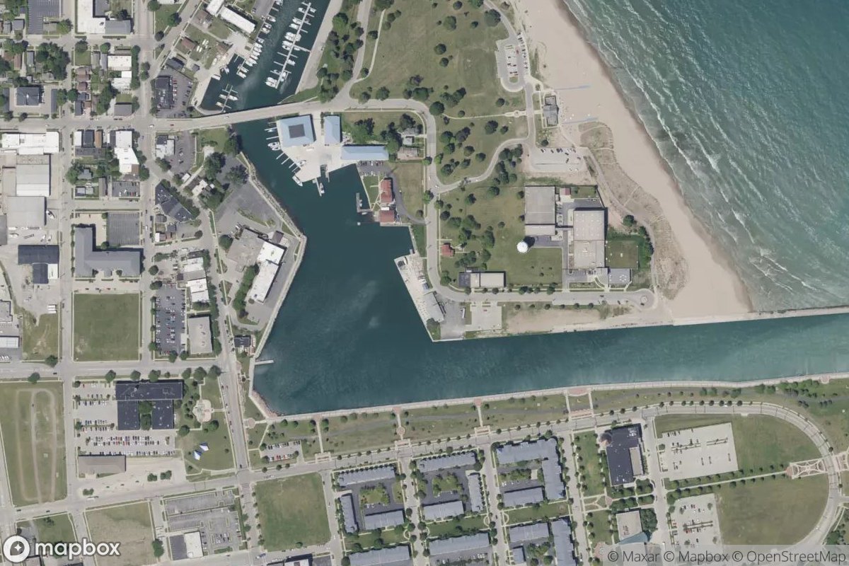 Satellite view of Kenosha Yacht Club
