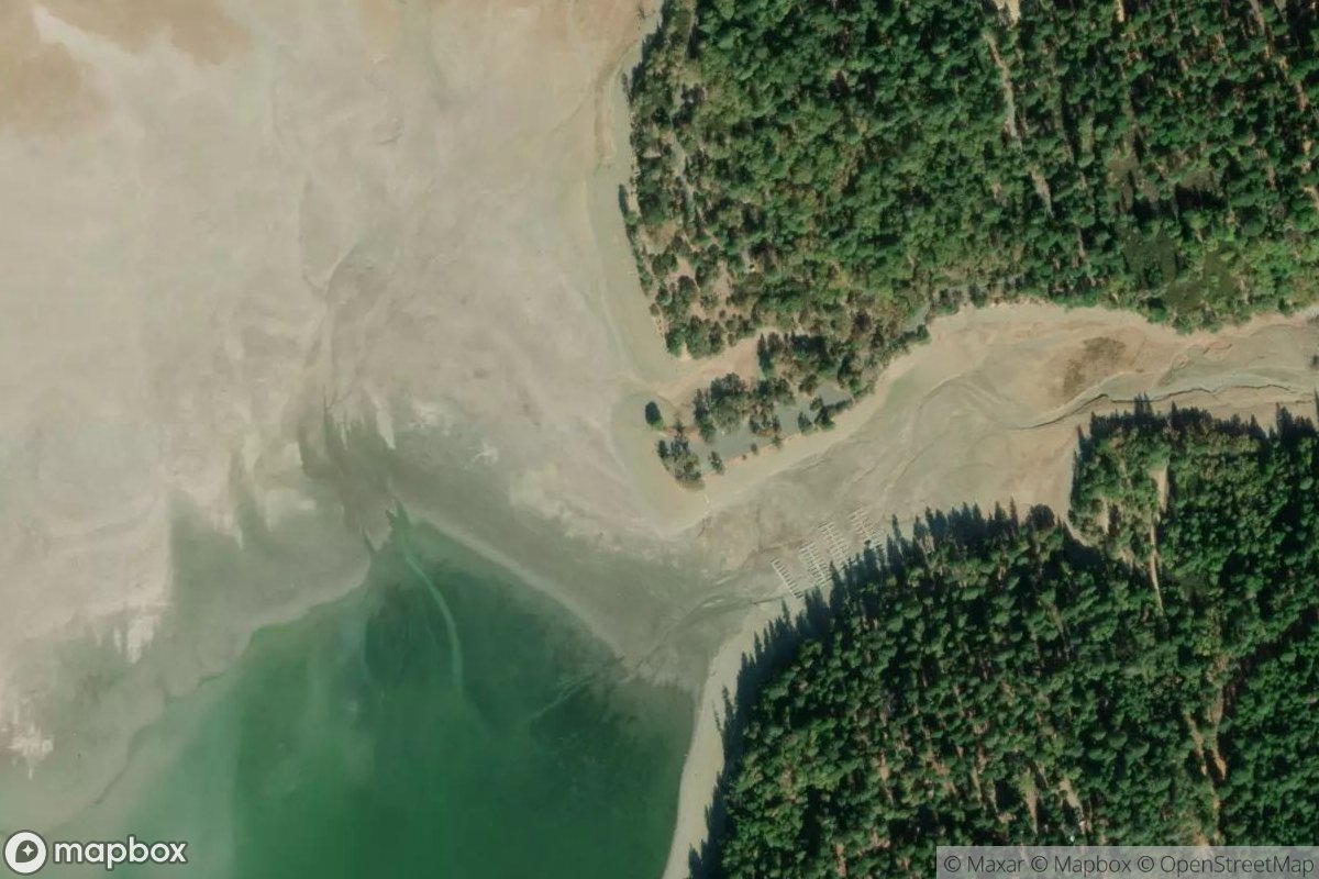 Satellite view of Marina at 39.4361, -122.9415