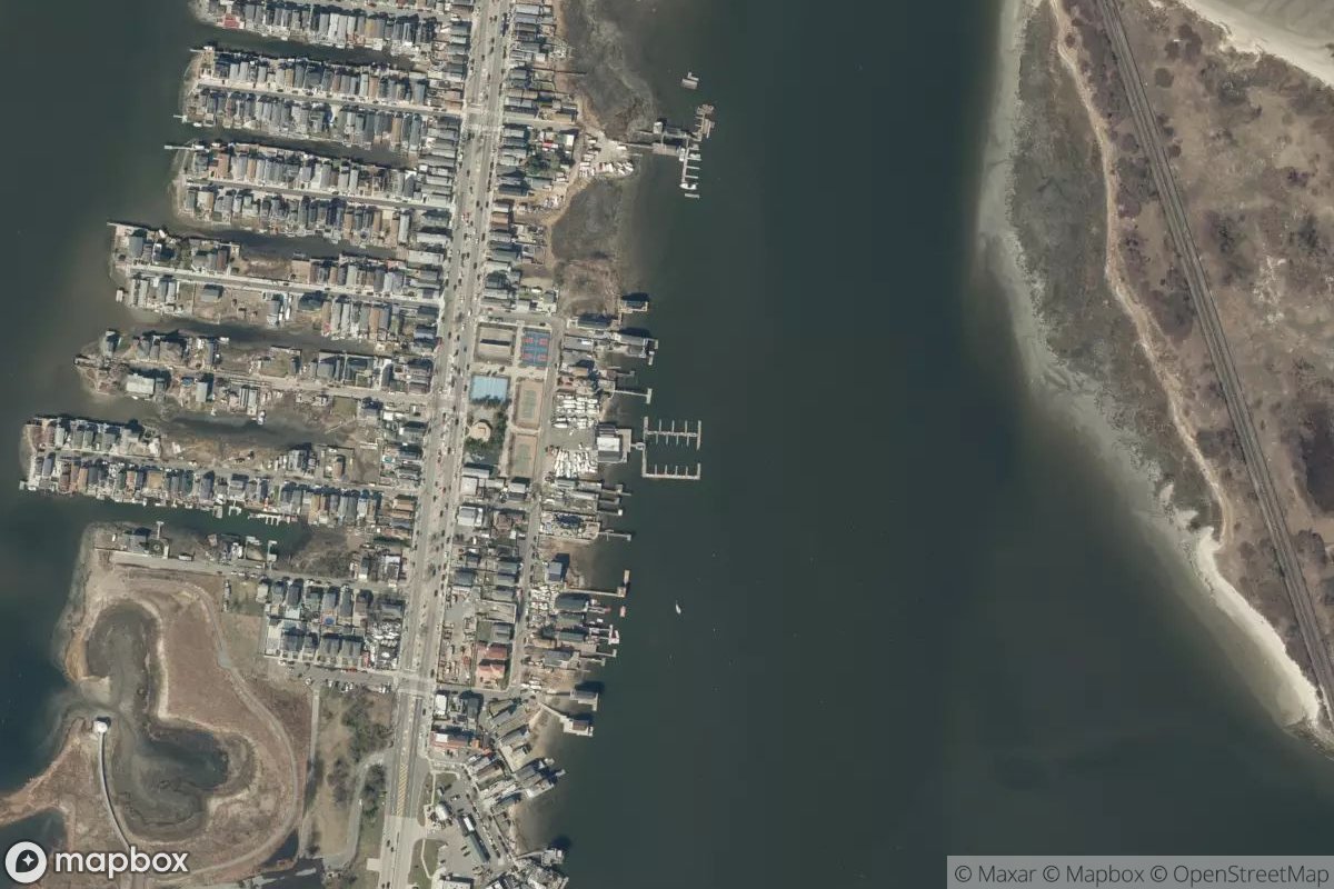 Satellite view of Marina at 40.6006, -73.8183
