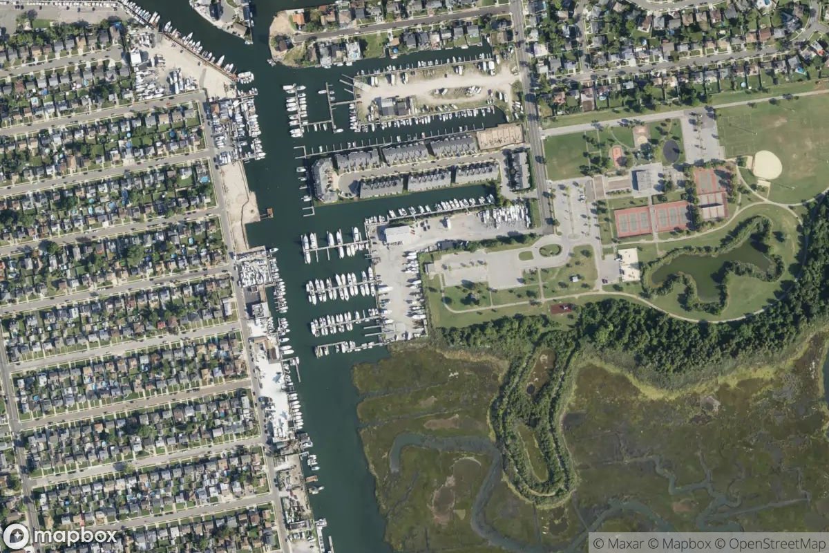 Satellite view of Marina at 40.6363, -73.5745