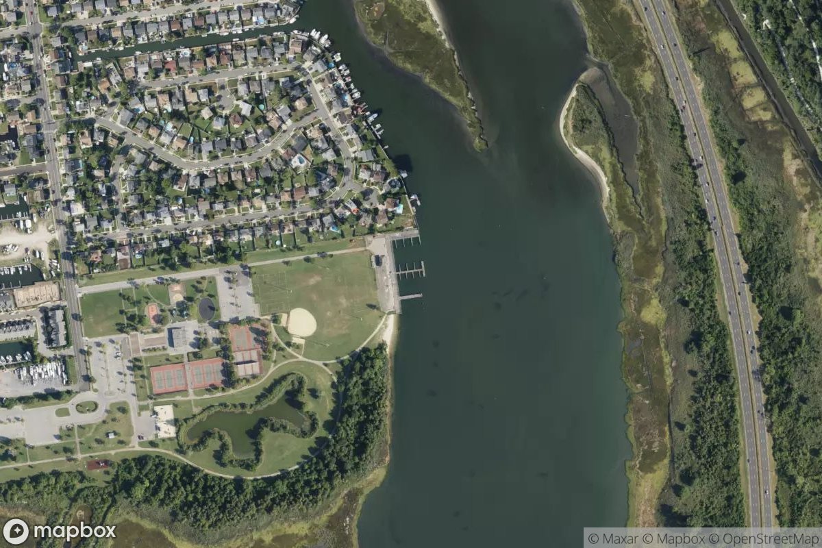 Satellite view of Marina at 40.6382, -73.5673