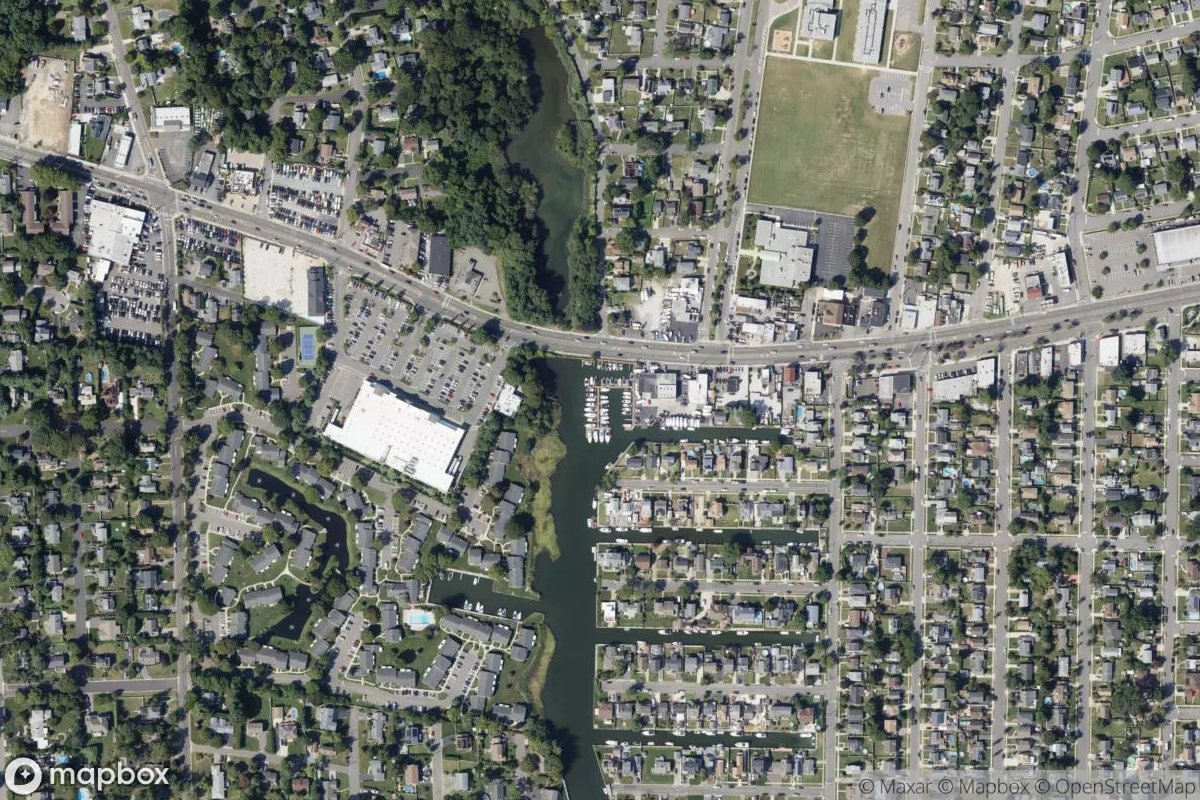 Satellite view of Marina at 40.6673, -73.4042