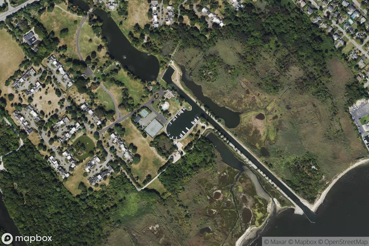 Satellite view of Marina at 40.7022, -73.2613