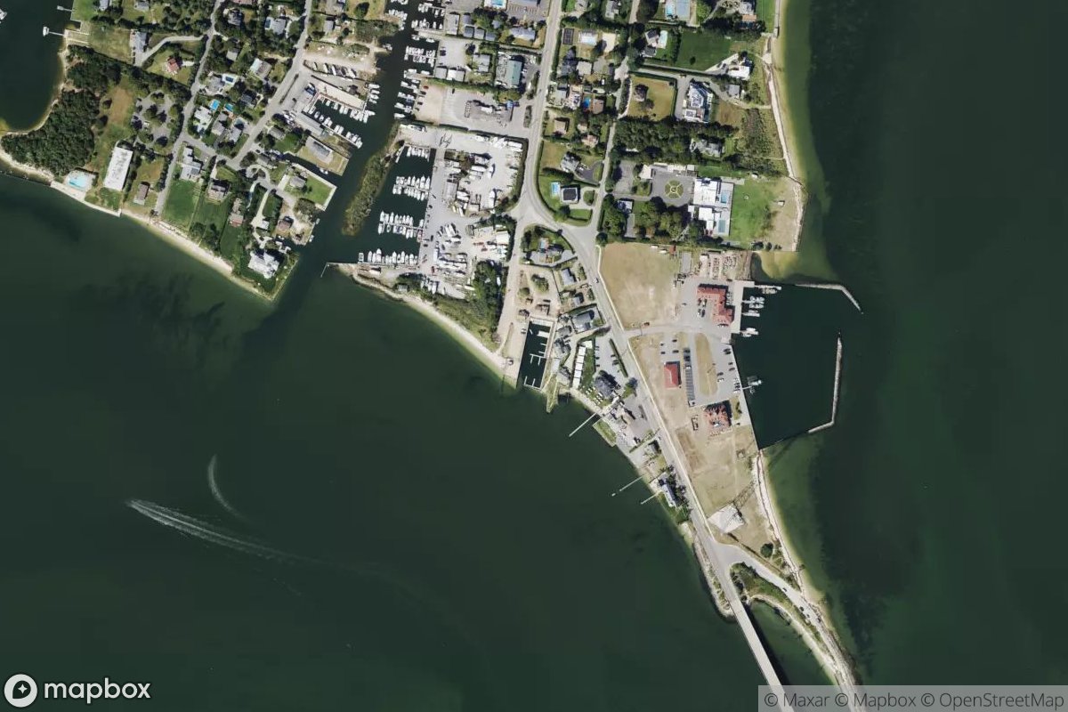 Satellite view of Marina at 40.8498, -72.5057
