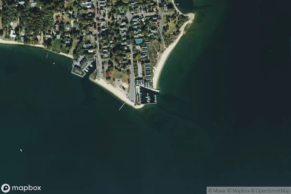 Satellite view of Marina at 41.0928, -72.3647