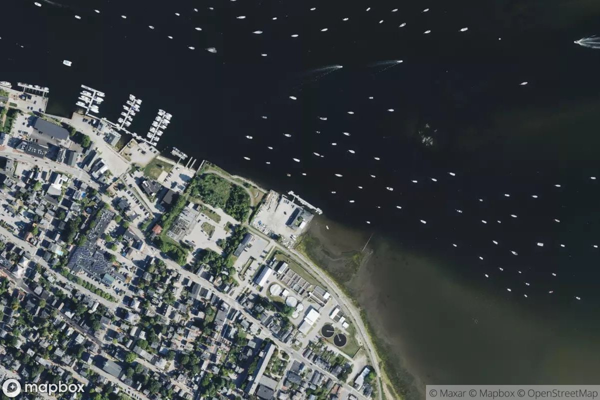 Satellite view of Marina at 42.8110, -70.8619