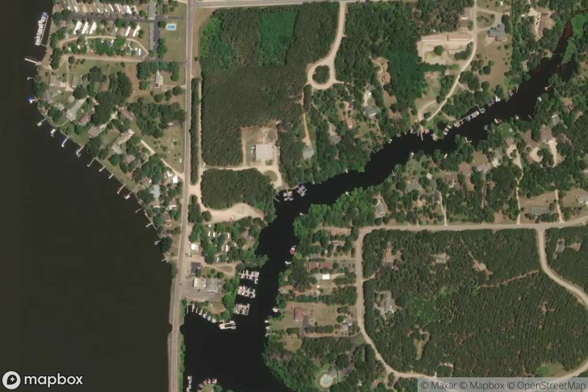 Satellite view of Marina at 43.9194, -89.9352