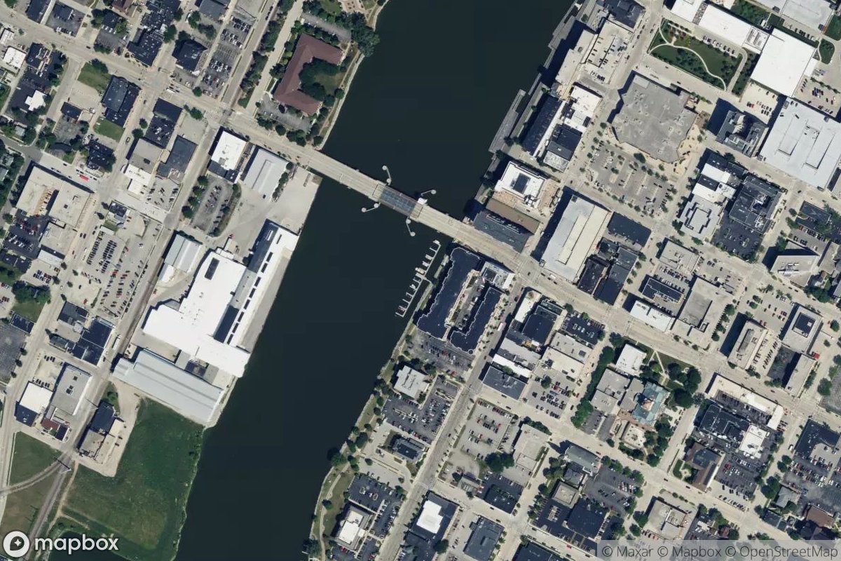 Satellite view of Marina at 44.5142, -88.0178