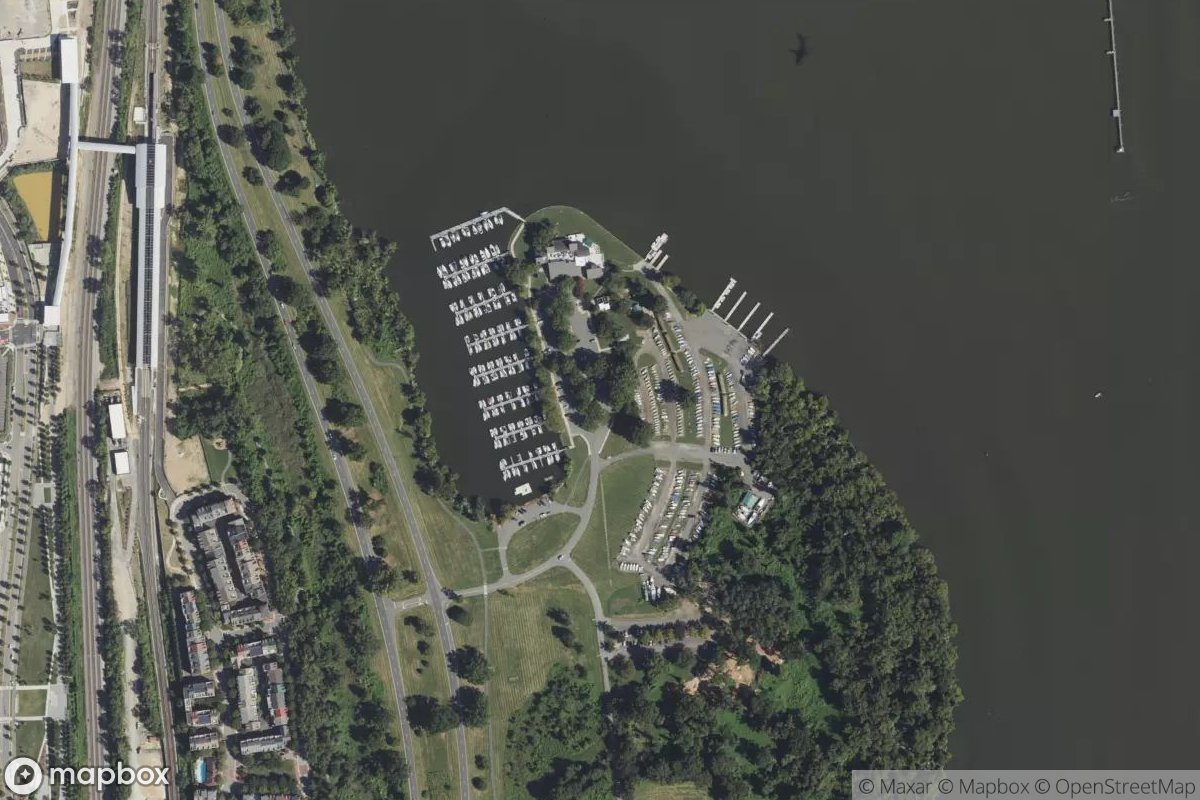 Satellite view of Washington Sailing Marina
